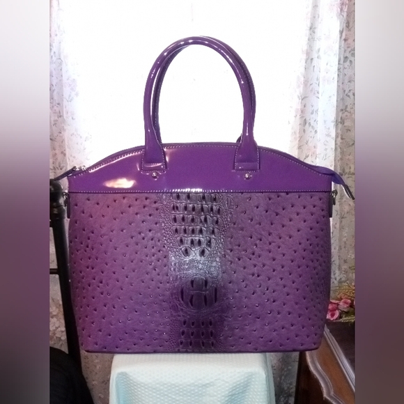 Dasein Croc-Ostrich Bag - Picture 3 of 12